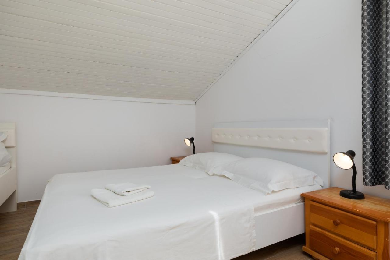 Apartments By The Sea Duce, Omis - 2992 ดูกีรัท ภายนอก รูปภาพ