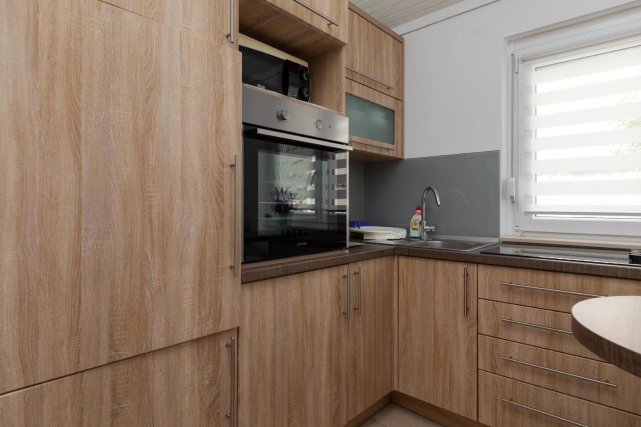 Apartments By The Sea Duce, Omis - 2992 ดูกีรัท ภายนอก รูปภาพ